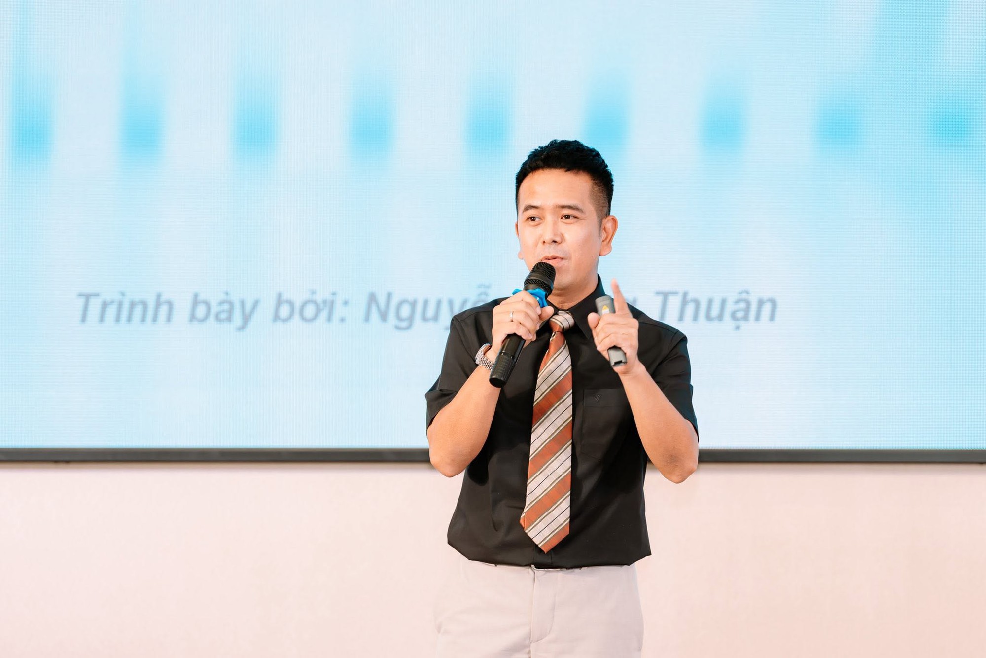 Sao nh&iacute; đ&igrave;nh đ&aacute;m rẽ hướng l&agrave;m bất động sản: Phải đ&oacute;ng cửa 2 văn ph&ograve;ng, cắt giảm gần 200 nh&acirc;n vi&ecirc;n- Ảnh 4.