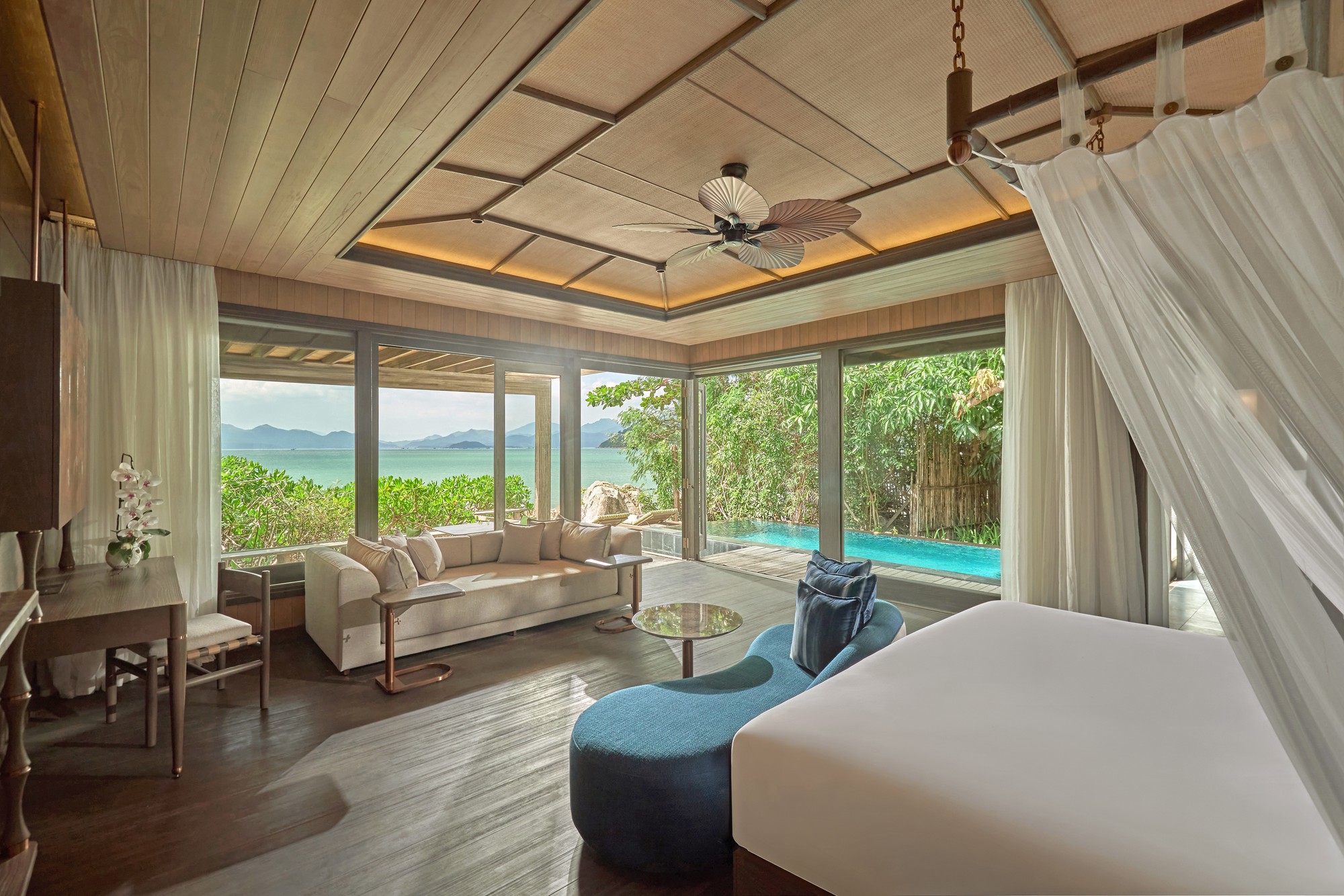 Vịnh Ninh V&acirc;n: Dấu ấn của một điểm đến Việt tr&ecirc;n bản đồ nghỉ dưỡng Ch&acirc;u &Aacute;- Ảnh 1.