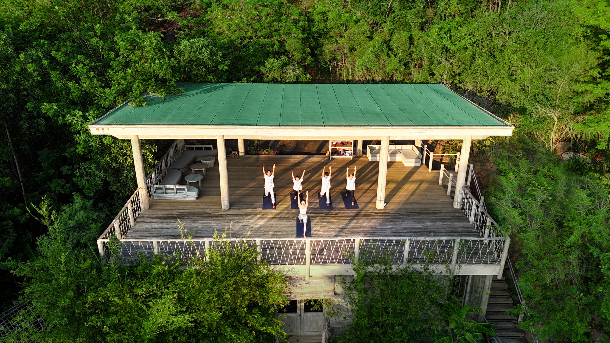 Vịnh Ninh V&acirc;n: Dấu ấn của một điểm đến Việt tr&ecirc;n bản đồ nghỉ dưỡng Ch&acirc;u &Aacute;- Ảnh 3.