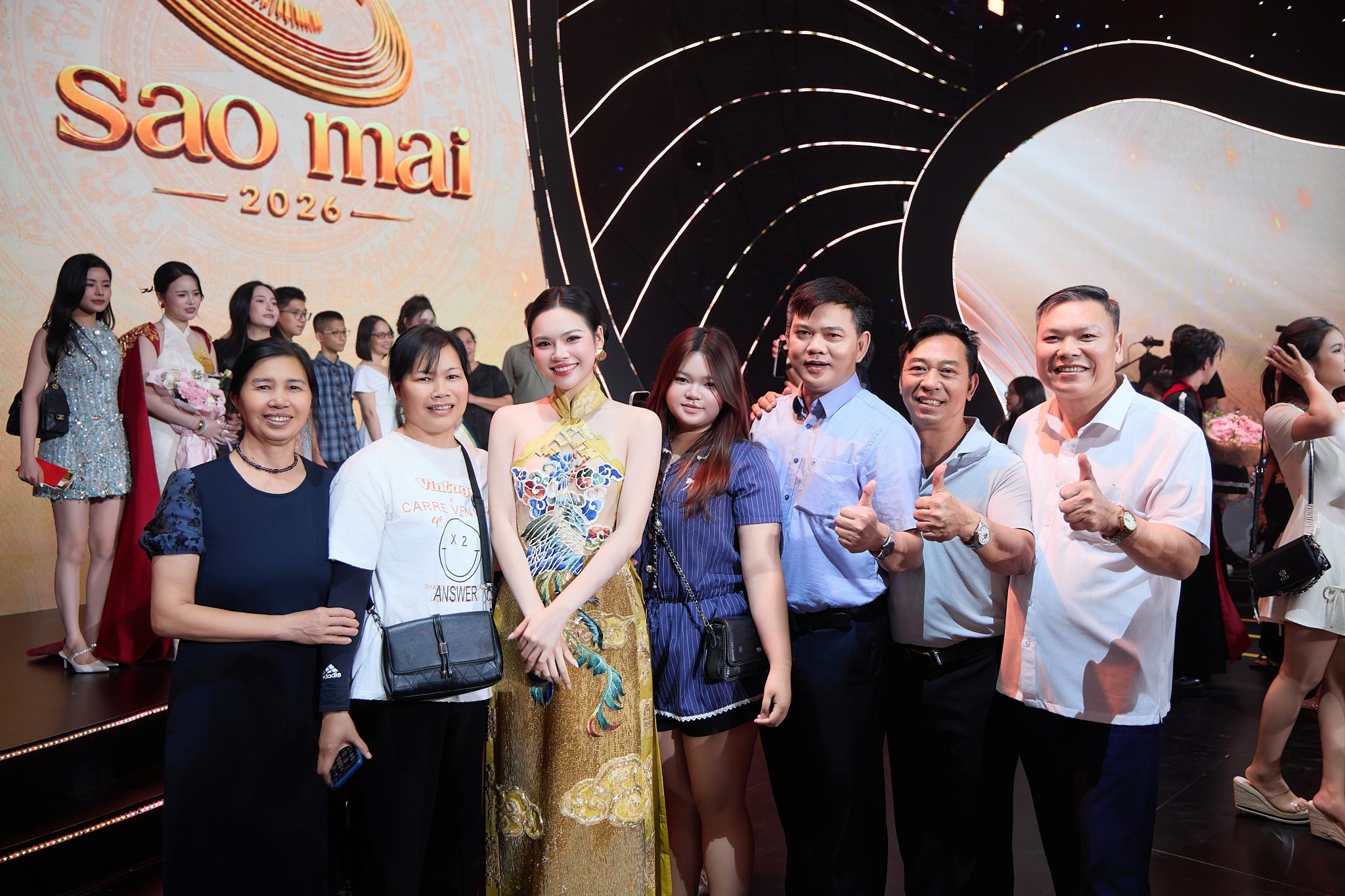 Diva Mỹ Linh khen th&iacute; sinh Sao Mai Đo&agrave;n Linh tr&ecirc;n s&oacute;ng VTV, n&oacute;i thẳng: "Đừng l&agrave;m chị thất vọng nh&eacute;"- Ảnh 6.