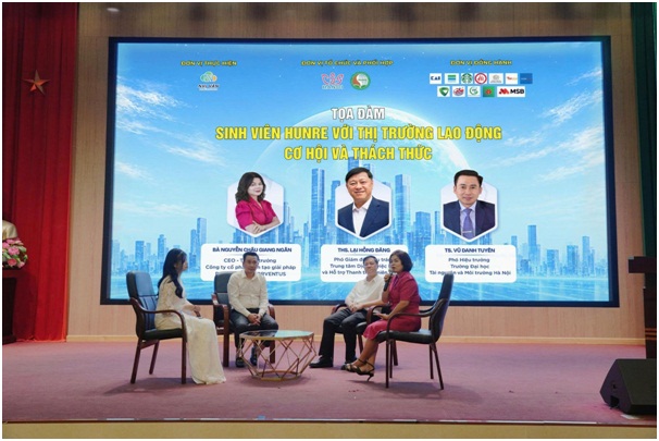 "Ng&agrave;y hội Việc l&agrave;m Thanh ni&ecirc;n Thủ đ&ocirc;" tại HUNRE: Mở rộng cơ hội nghề nghiệp, kết nối nguồn nh&acirc;n lực trẻ trong thời đại số - Ảnh 3.