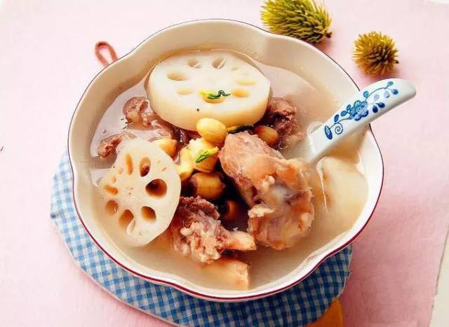 M&ugrave;a n&agrave;y nhất định phải ăn 3 m&oacute;n dễ nấu lại ngon miệng v&agrave; gi&uacute;p bổ sung nước, thanh nhiệt, ngăn ngừa kh&ocirc; da- Ảnh 2.