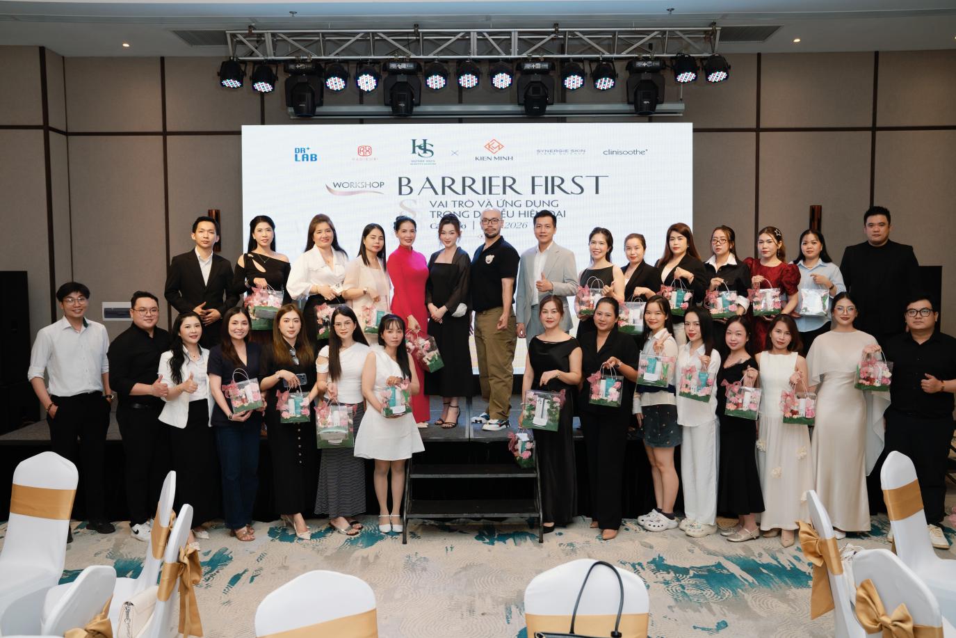 HomieSkin tổ chức Workshop &ldquo;Barrier-First&rdquo; tại Cần Thơ, c&ocirc;ng bố hợp t&aacute;c chiến lược c&ugrave;ng Synergie Skin v&agrave; Clinisoothe+ - Ảnh 1.