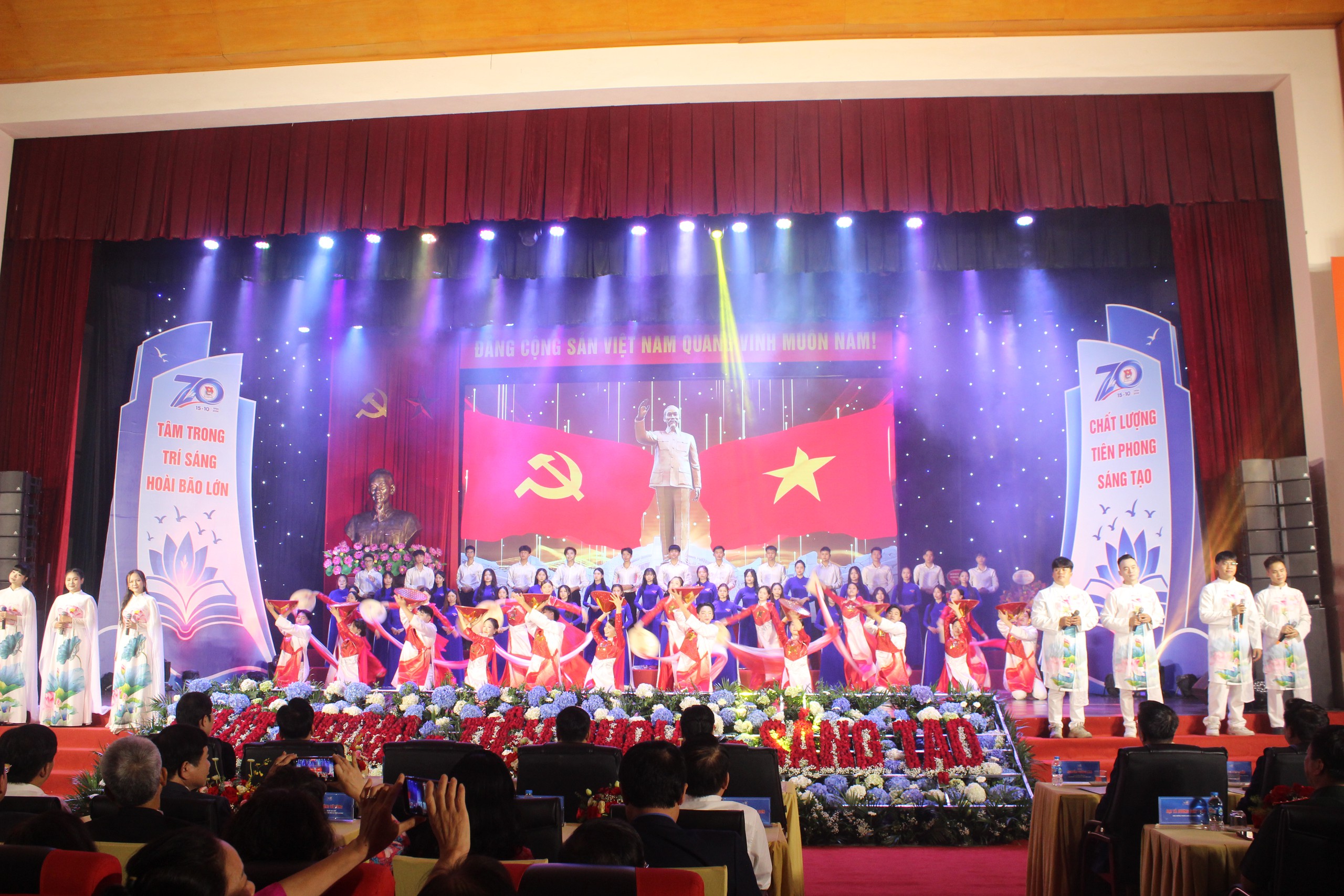 Học viện Thanh thiếu niên Việt Nam kỷ niệm 70 năm ngày truyền thống - Ảnh 1.