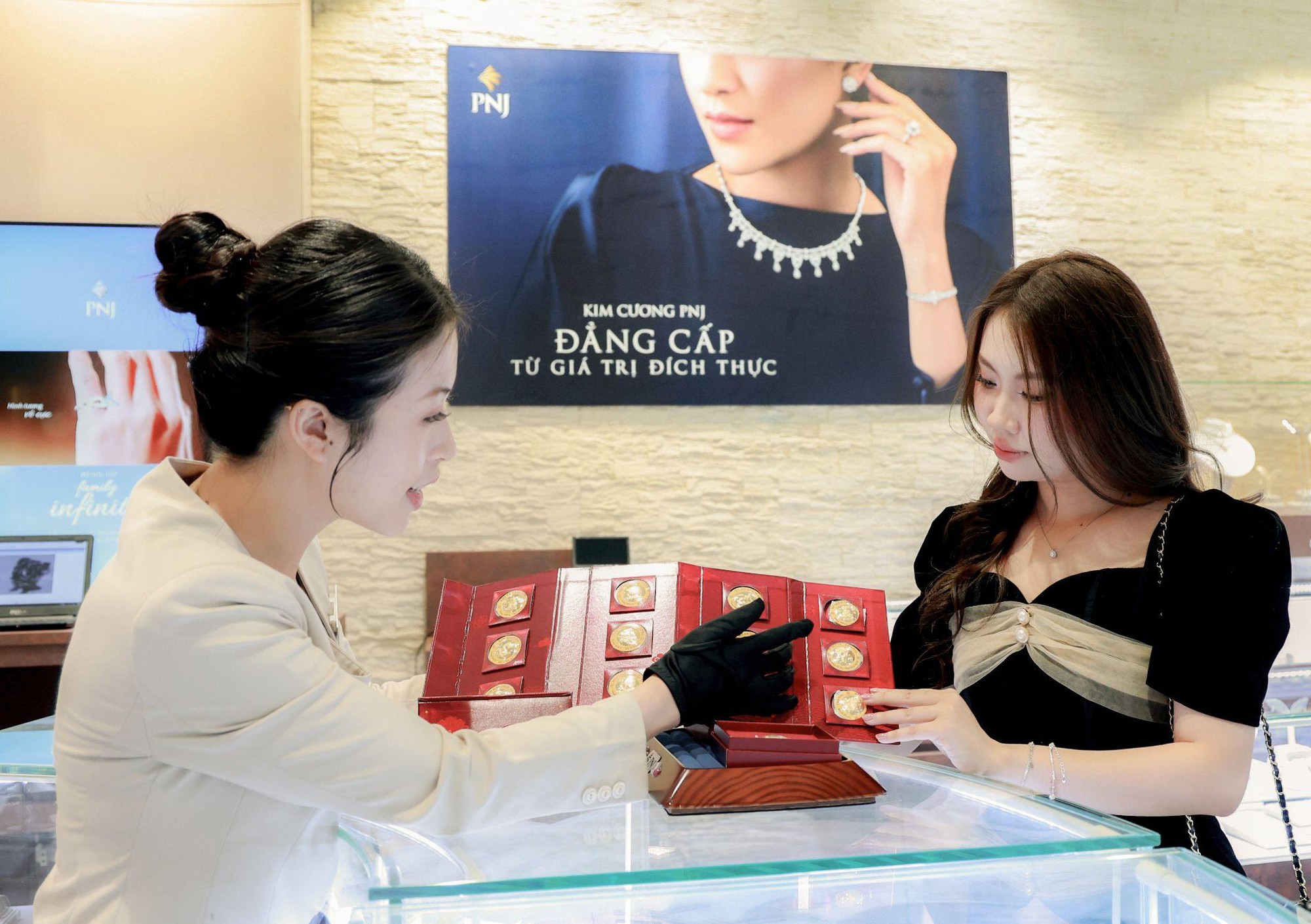 PNJ quyết tâm tái thiết, tối ưu vận hành sẵn sàng cho giai đoạn phát triển mới - Ảnh 1.