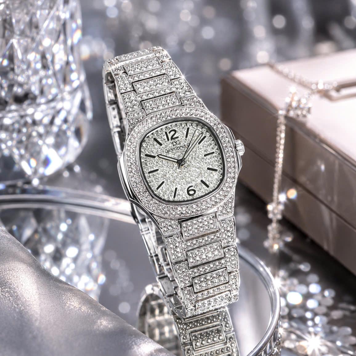 Đồng hồ nữ &ndash; m&oacute;n qu&agrave; 20/10 thiết thực với ưu đ&atilde;i tới 50% từ Đăng Quang Watch - Ảnh 2.