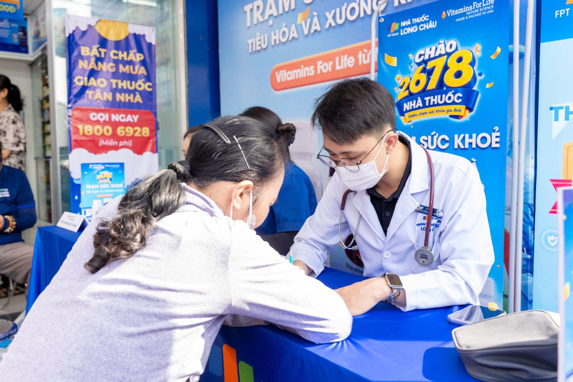 Long Châu cùng Hội Thầy thuốc trẻ Việt Nam tiên phong đưa bác sĩ đến nhà thuốc- Ảnh 5.