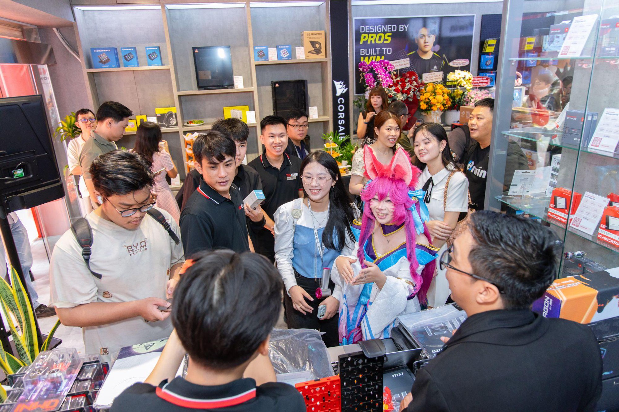 Khai trương showroom Ngô Gia Tự, MYGEAR nâng cao trải nghiệm build PC- Ảnh 2.