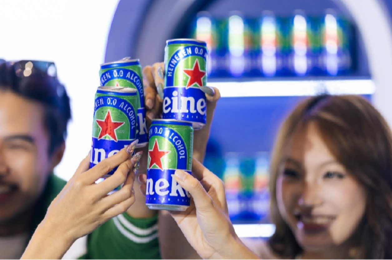 HURRYKNG và Roos Van Reek nhập cuộc hội dân chơi kết nối khi bất ngờ xuất hiện tại Heineken 0.0 CLUB - Ảnh 13.