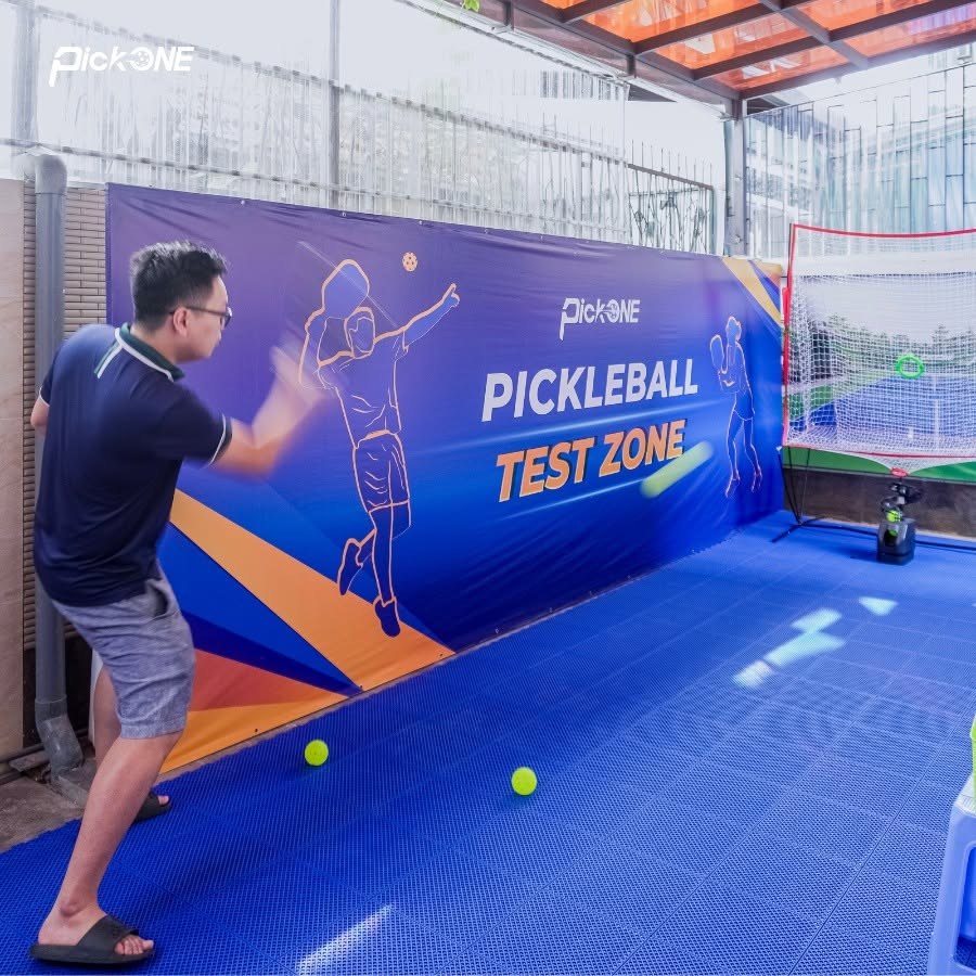Mua vợt pickleball theo tr&agrave;o lưu rồi thanh l&yacute;, b&agrave;i học "thử trước khi mua" - Ảnh 3.