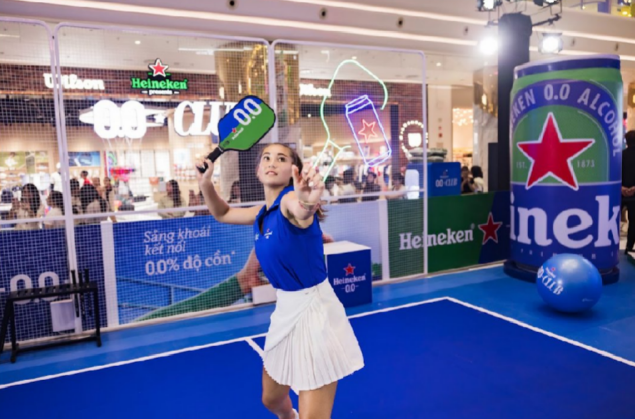 HURRYKNG và Roos Van Reek nhập cuộc hội dân chơi kết nối khi bất ngờ xuất hiện tại Heineken 0.0 CLUB - Ảnh 4.