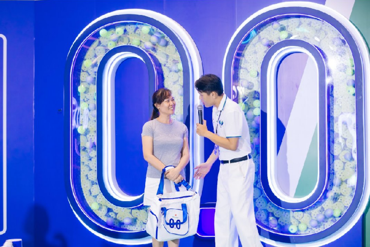 HURRYKNG và Roos Van Reek nhập cuộc hội dân chơi kết nối khi bất ngờ xuất hiện tại Heineken 0.0 CLUB - Ảnh 9.
