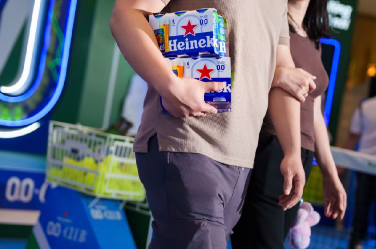 HURRYKNG và Roos Van Reek nhập cuộc hội dân chơi kết nối khi bất ngờ xuất hiện tại Heineken 0.0 CLUB - Ảnh 10.