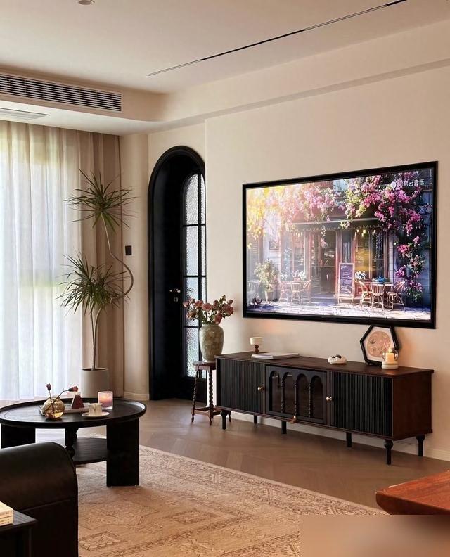 Cặp vợ chồng nổi tiếng vì từ chối cải tạo nhà quá mức: Càng ở lâu càng thấy 6 quyết định này quá đúng - Ảnh 9.