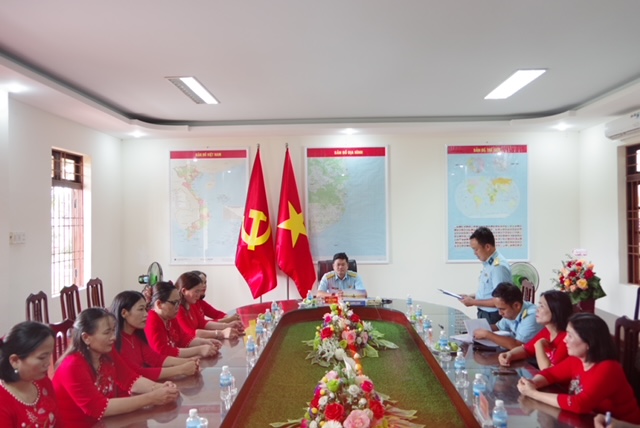 Trung đoàn 274 gặp mặt kỷ niệm ngày 20-10 - Ảnh 2.