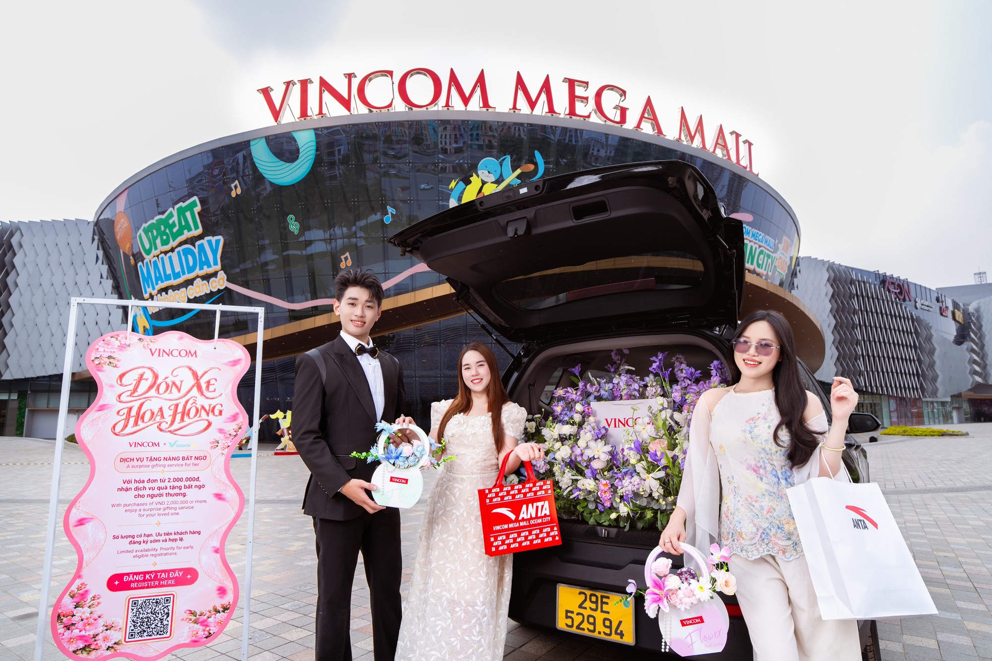 Khi y&ecirc;u thương được gửi trao theo nhiều c&aacute;ch: Vincom mang kh&ocirc;ng kh&iacute; 20/10 rộn r&agrave;ng khắp cả nước- Ảnh 2.