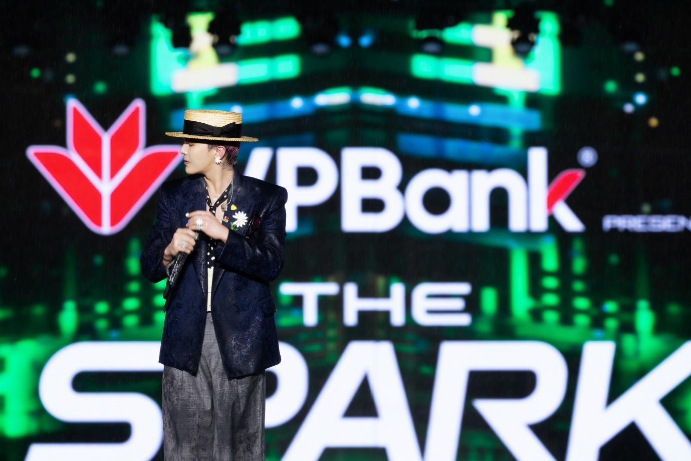 VPBank biến trụ sở ngân hàng thành Pop-up Store cho fan K-pop Việt- Ảnh 4.