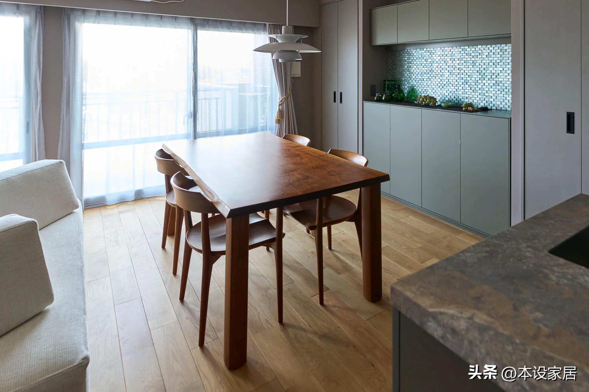Nhìn dì tôi 66 tuổi sống một mình trong căn hộ 56m², tôi mới hiểu: Nhà càng ít 3 thứ này, tuổi già càng nhàn- Ảnh 4.