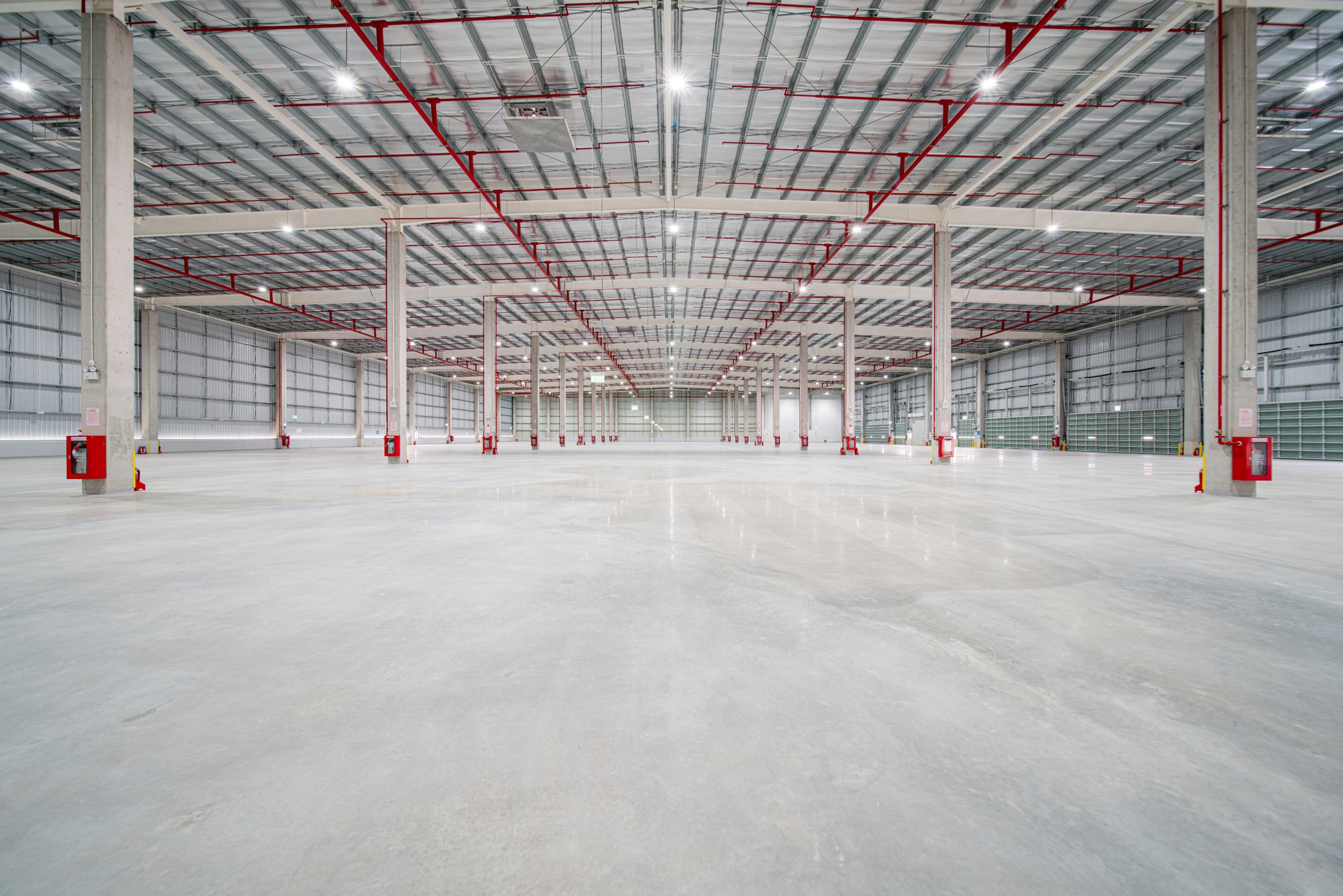 Logicross Nam Thuận l&agrave; Dự &aacute;n Nh&agrave; xưởng/Nh&agrave; kho tốt nhất tại PropertyGuru 2026 - Ảnh 2.