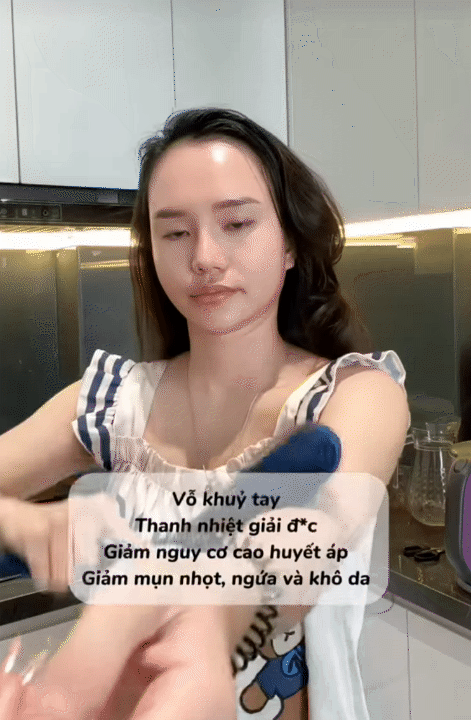 Dưỡng nhan tuổi U40: Muốn da trắng hồng h&agrave;o, m&aacute;i t&oacute;c đen mượt, c&aacute;c chị em n&ecirc;n duy tr&igrave; 4 th&oacute;i quen n&agrave;y- Ảnh 4.