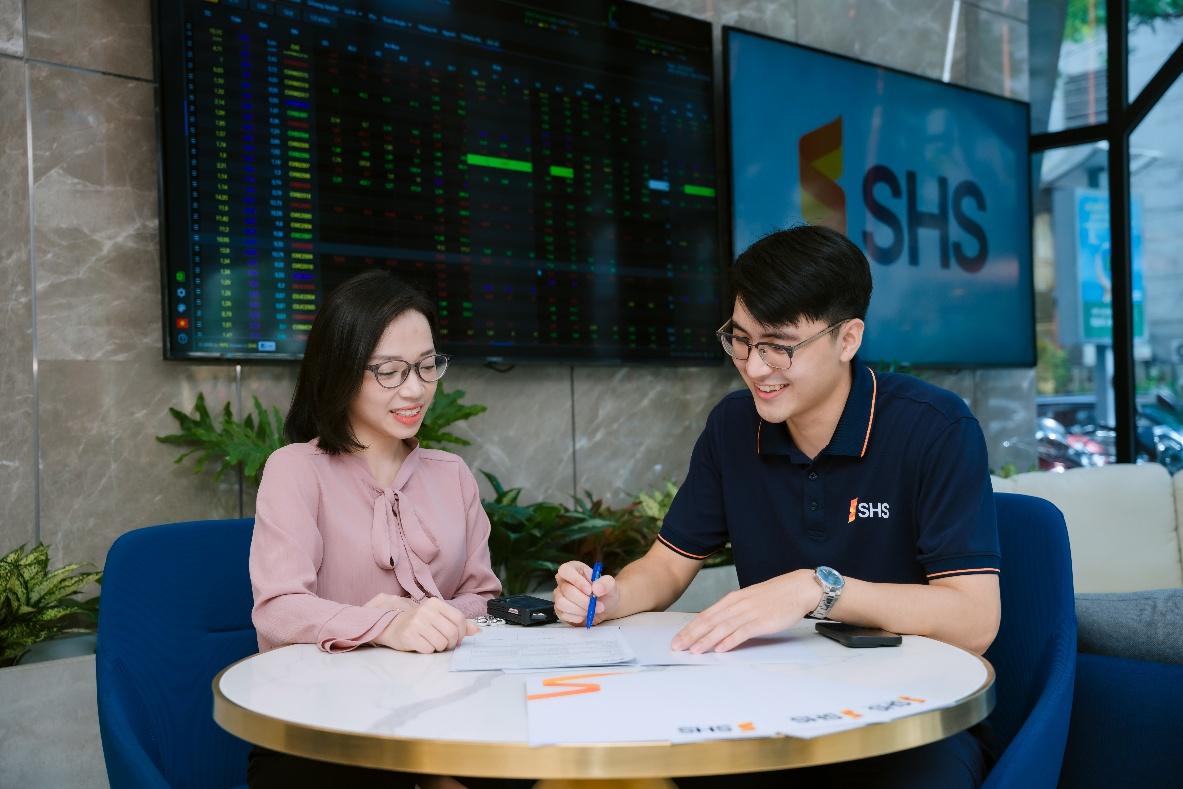 SHS: Doanh thu quý III tăng 23%, động lực tăng trưởng đến từ các trụ cột mới - Ảnh 2.