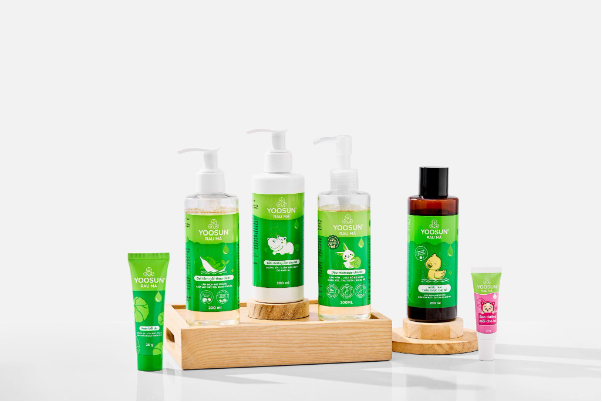 Diễn viên Quỳnh Lương trải nghiệm bộ sản phẩm Yoosun Rau Má tại Vietbaby Fair 2026 - Ảnh 5.