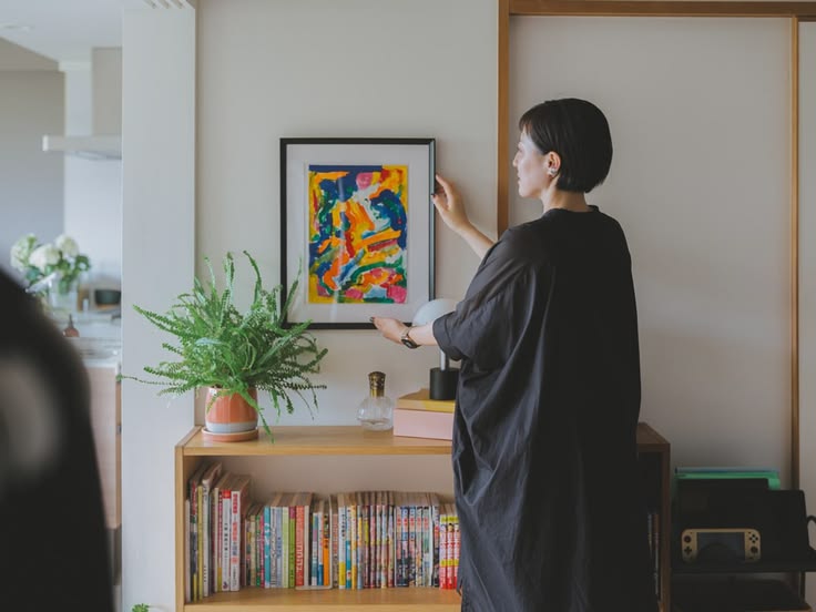Dọn nh&agrave; một lần, t&ocirc;i mới hiểu v&igrave; sao c&agrave;ng mua nhiều c&agrave;ng dễ thấy thiếu: 3 thay đổi gi&uacute;p ti&ecirc;u tiền tỉnh t&aacute;o hơn - Ảnh 4.