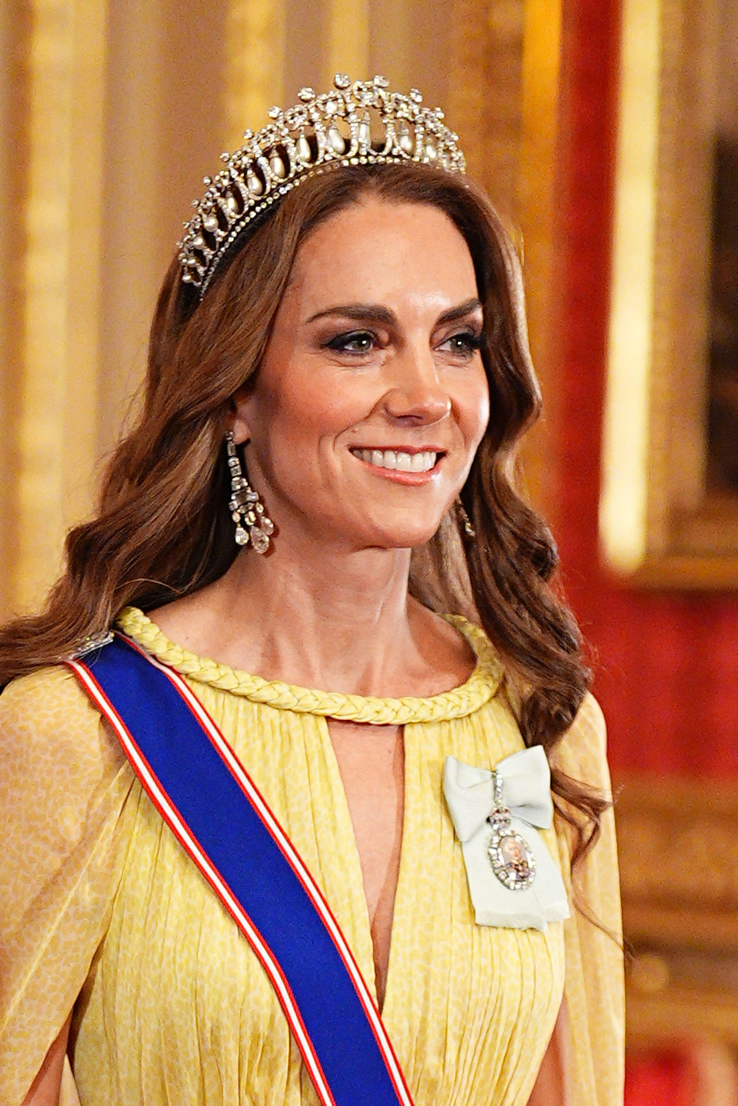 Gallery - Vương nữ Anne “vượt mặt” vợ chồng William - Kate - image 3