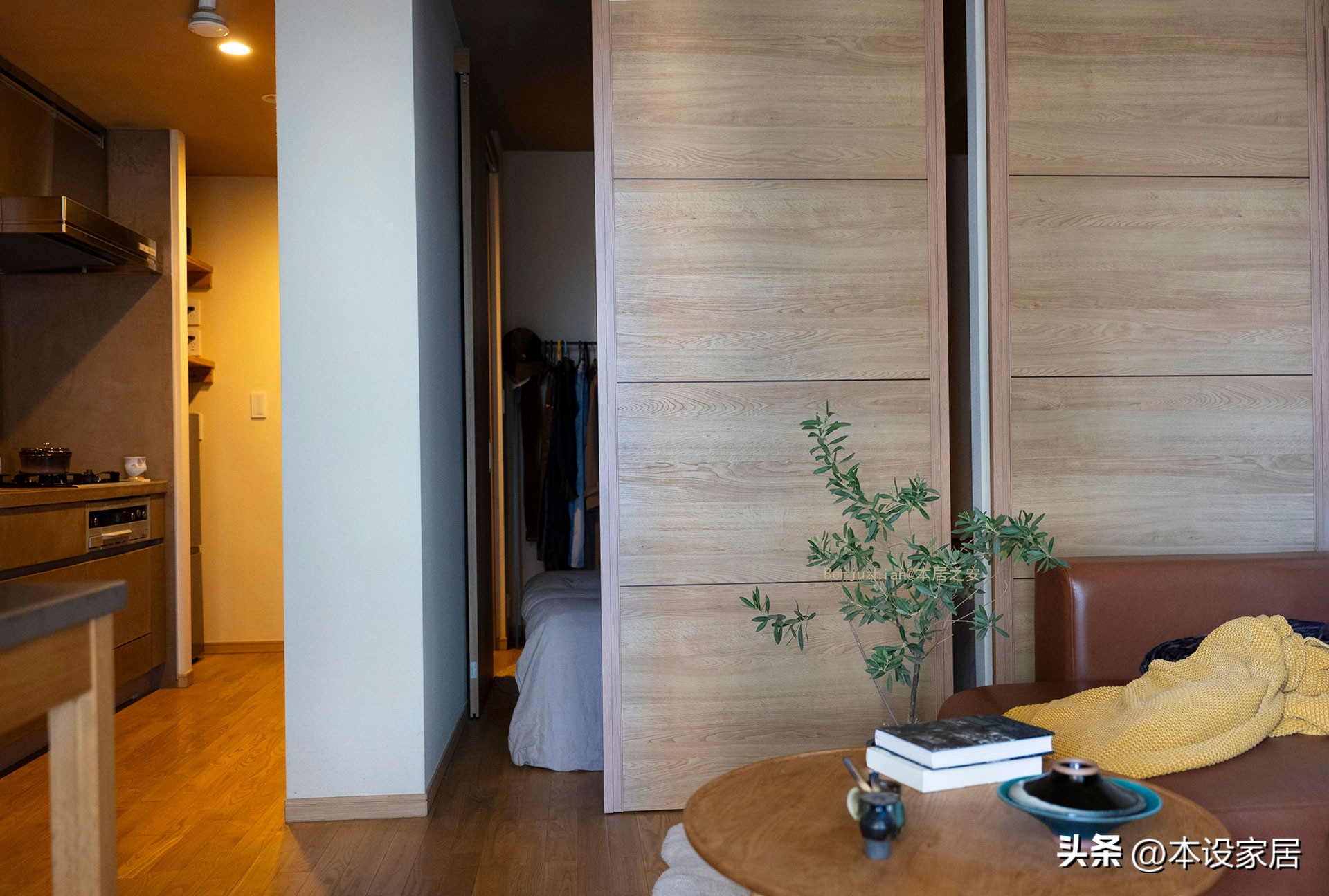 Căn hộ 39m² mà nhìn như 60m²: Không phải nhờ ít đồ, mà nhờ cách sắp xếp quá thông minh - Ảnh 10.