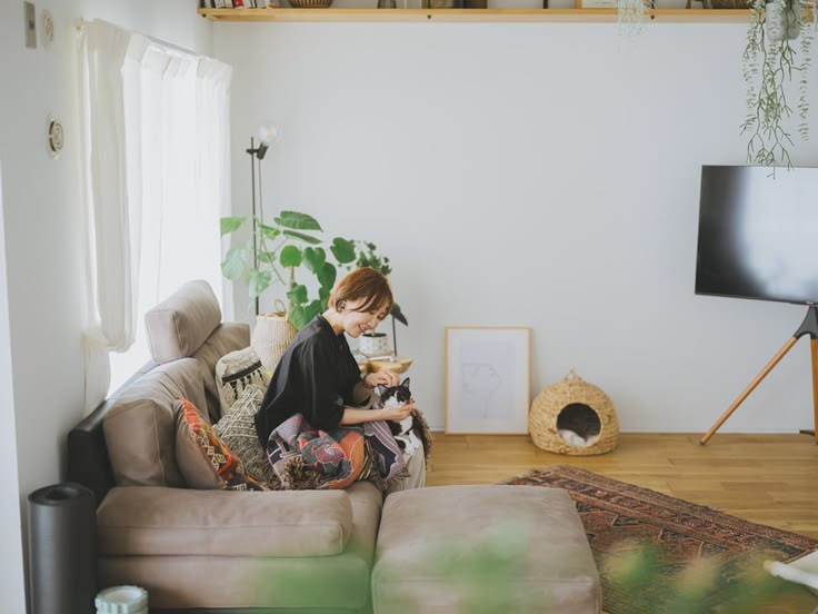 Dọn nh&agrave; một lần, t&ocirc;i mới hiểu v&igrave; sao c&agrave;ng mua nhiều c&agrave;ng dễ thấy thiếu: 3 thay đổi gi&uacute;p ti&ecirc;u tiền tỉnh t&aacute;o hơn - Ảnh 5.