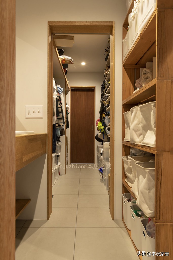 Căn hộ 39m² mà nhìn như 60m²: Không phải nhờ ít đồ, mà nhờ cách sắp xếp quá thông minh - Ảnh 14.