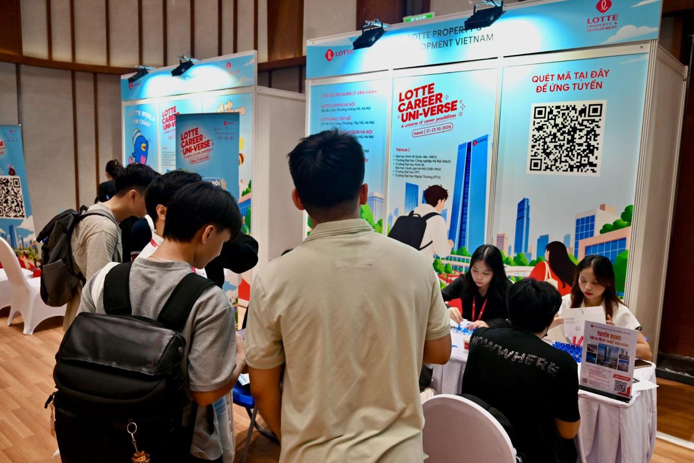 Tập đoàn LOTTE đưa cơ hội việc làm đến 5 trường đại học tại Hà Nội - Ảnh 1.