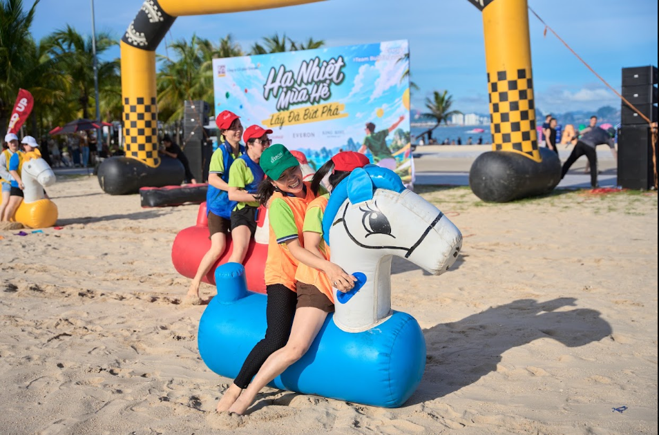 Hạ Long đ&oacute;n s&oacute;ng team building: Đầu tư cho trải nghiệm, gắn kết đội ngũ- Ảnh 2.