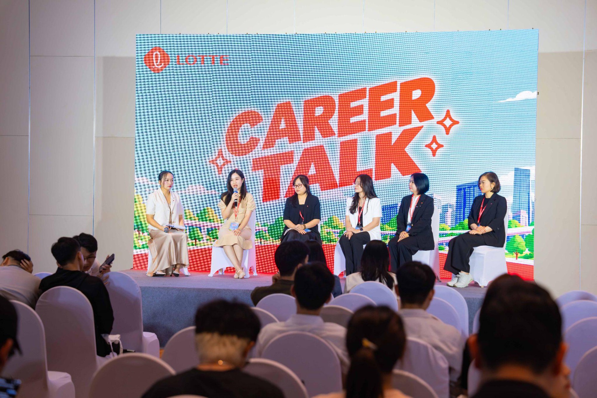 LOTTE Career UNI-verse 2026: LOTTE kết nối doanh nghiệp với nh&acirc;n lực trẻ tại c&aacute;c trường đại học H&agrave; Nội- Ảnh 2.