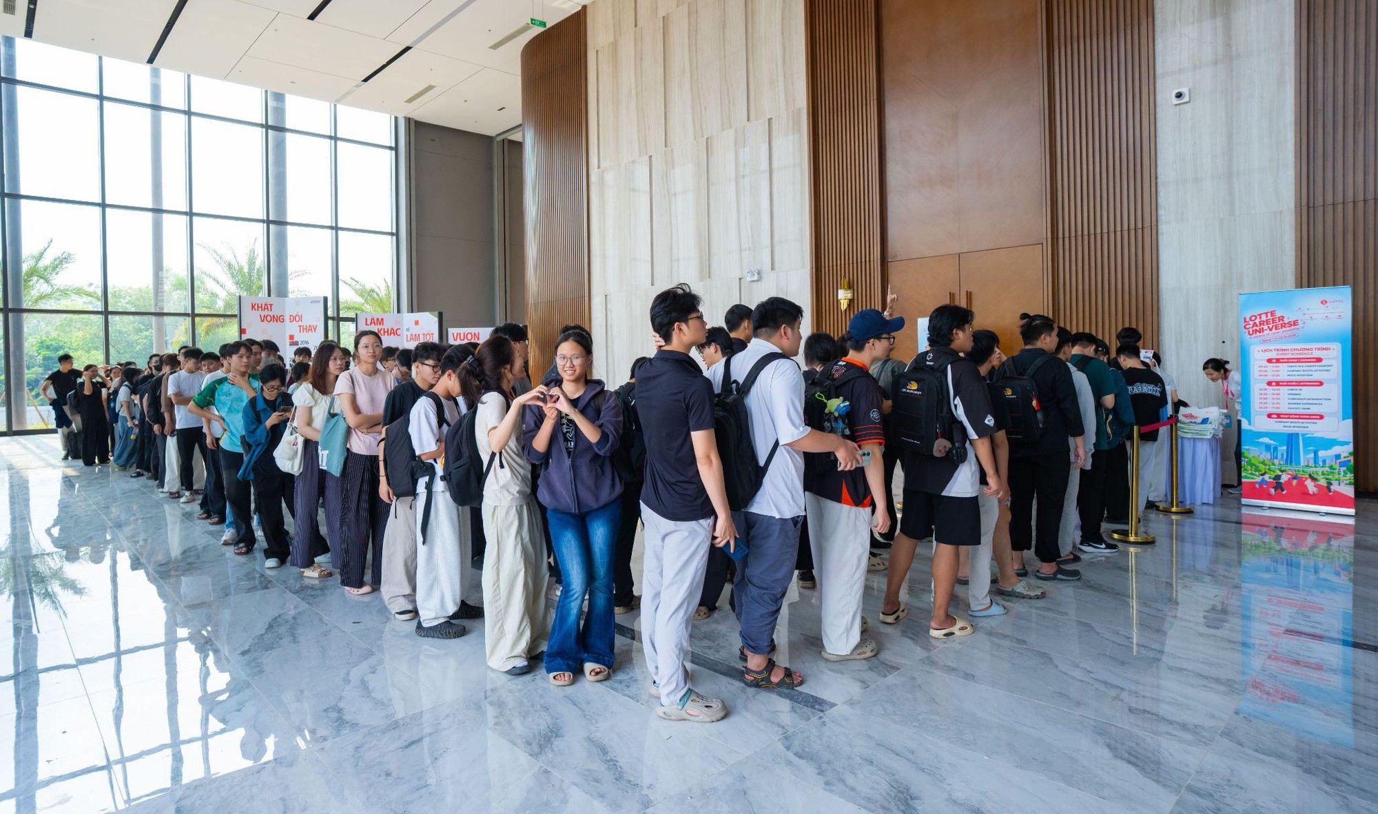 LOTTE Career UNI-verse 2026: LOTTE kết nối doanh nghiệp với nh&acirc;n lực trẻ tại c&aacute;c trường đại học H&agrave; Nội- Ảnh 4.