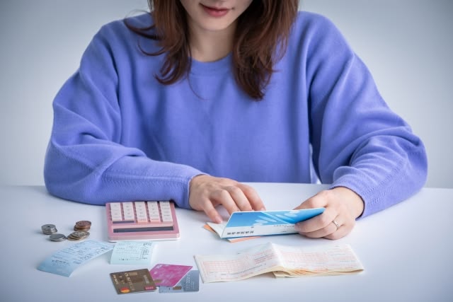 Gửi tiết kiệm kiểu bậc thang là gì? Cách người cần tiền linh hoạt vẫn giữ được phần lớn tiền sinh lãi- Ảnh 1.