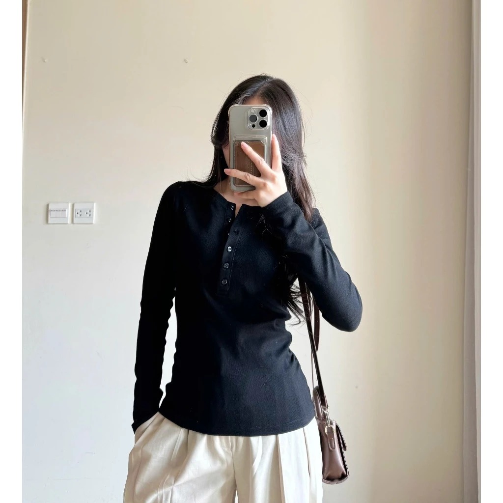 Áo thun dài tay: Món đồ nhỏ giúp phong cách mùa thu trở nên thanh lịch hơn - Ảnh 5.
