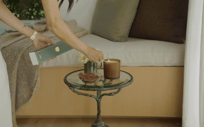 Meghan bị chỉ tr&iacute;ch v&igrave; "cười qu&aacute; trớn"- Ảnh 2.
