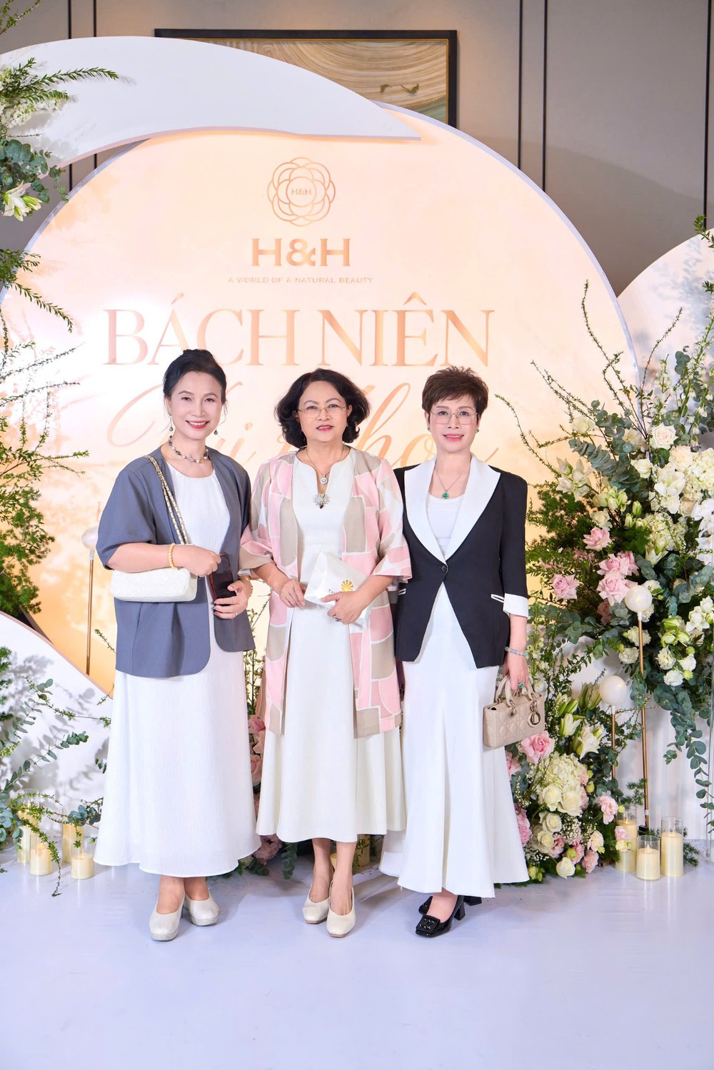 B&agrave; Đặng Thanh Hằng ra mắt ph&ograve;ng kh&aacute;m chăm s&oacute;c sức khỏe chủ động b&ecirc;n vịnh Hạ Long- Ảnh 1.