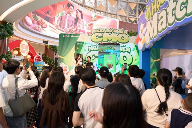Cú xanh Duo làm CMO của MIXUE: học ngoại ngữ cũng có thể “đổi mood” bằng một ly Matcha - Ảnh 3.