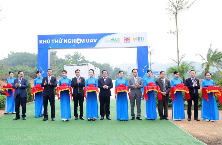 Đại học Quốc gia H&agrave; Nội cần ti&ecirc;n phong ph&aacute;t triển c&ocirc;ng nghệ, giải quyết những b&agrave;i to&aacute;n lớn của quốc gia- Ảnh 6.