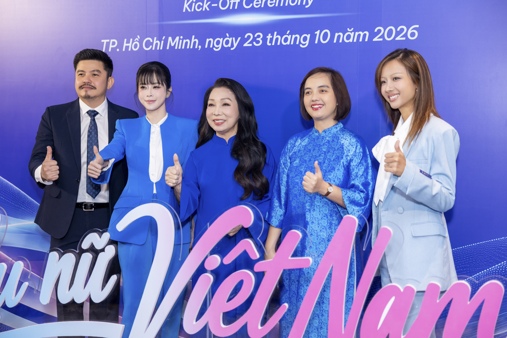 NSND Bạch Tuyết, Hari Won, Suboi v&agrave; Ch&acirc;u Tuyết V&acirc;n c&ugrave;ng l&agrave;m điều đặc biệt v&igrave; sức khỏe phụ nữ Việt Nam  - Ảnh 3.