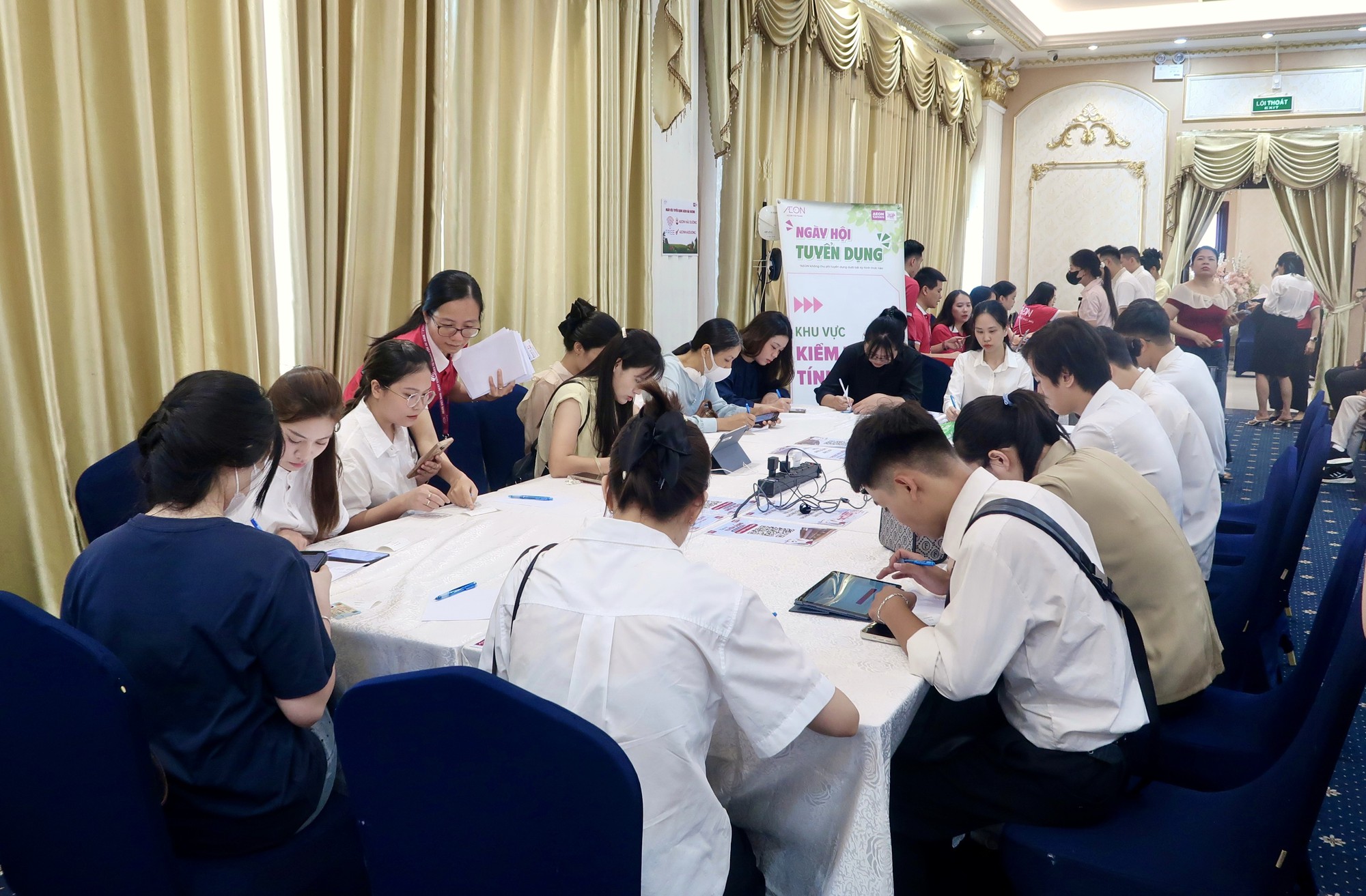 AEON Việt Nam tạo cơ hội phát triển cho nguồn nhân lực địa phương - Ảnh 1.