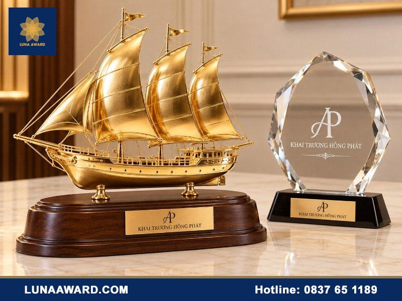 Qu&agrave; tặng sự kiện theo y&ecirc;u cầu cho hội nghị, lễ tri &acirc;n từ Luna Award Vietnam - Ảnh 3.