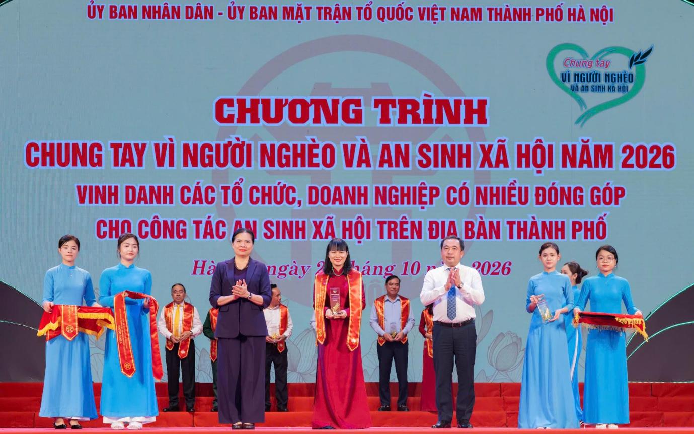 Agribank đồng hành cùng Thủ đô chăm lo an sinh xã hội, vì mục tiêu giảm nghèo bền vững - Ảnh 2.