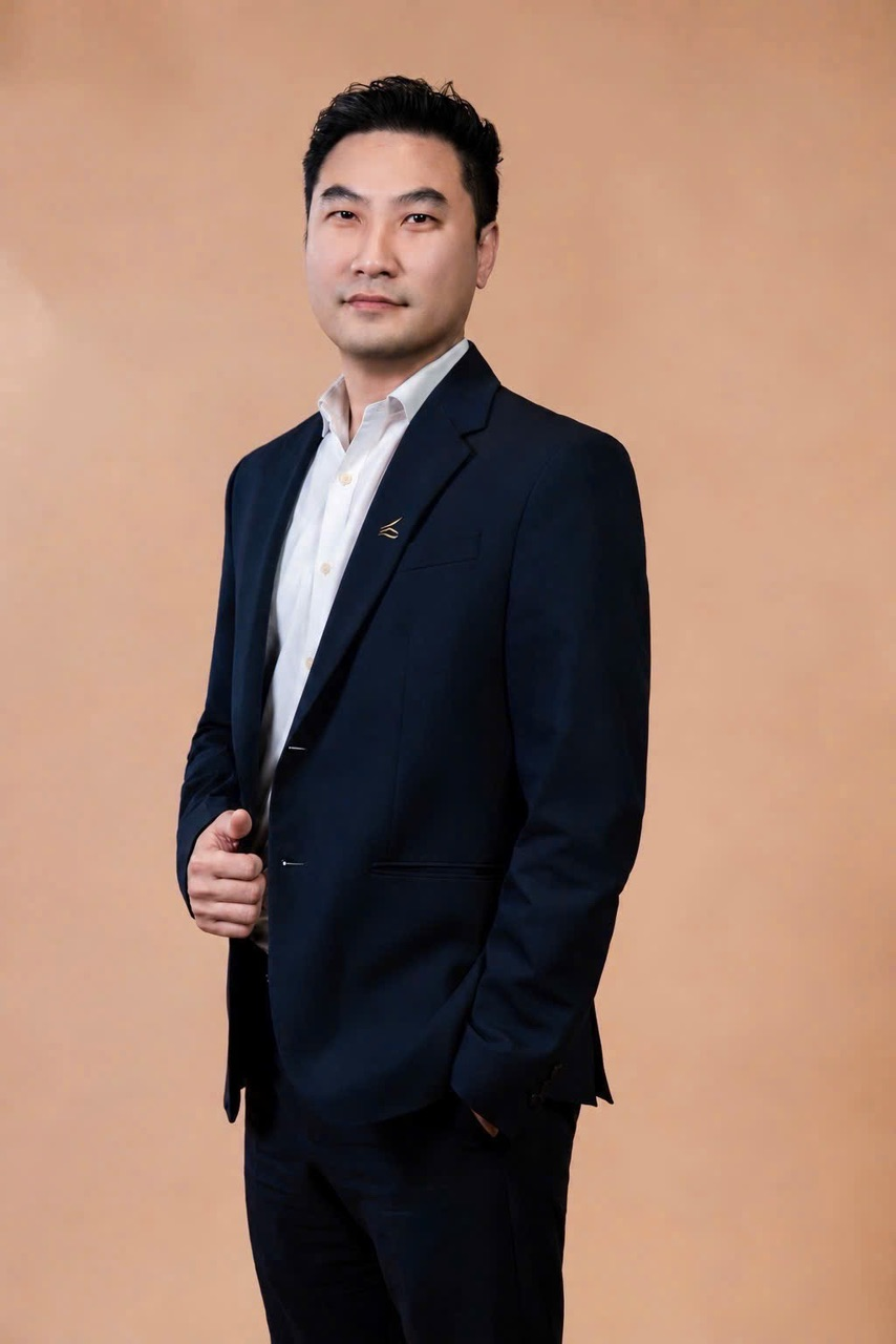 CEO Cảng HKQT Gia B&igrave;nh trả lời phỏng vấn Flight Global b&ecirc;n lề Routes World 2026 - Ảnh 2.
