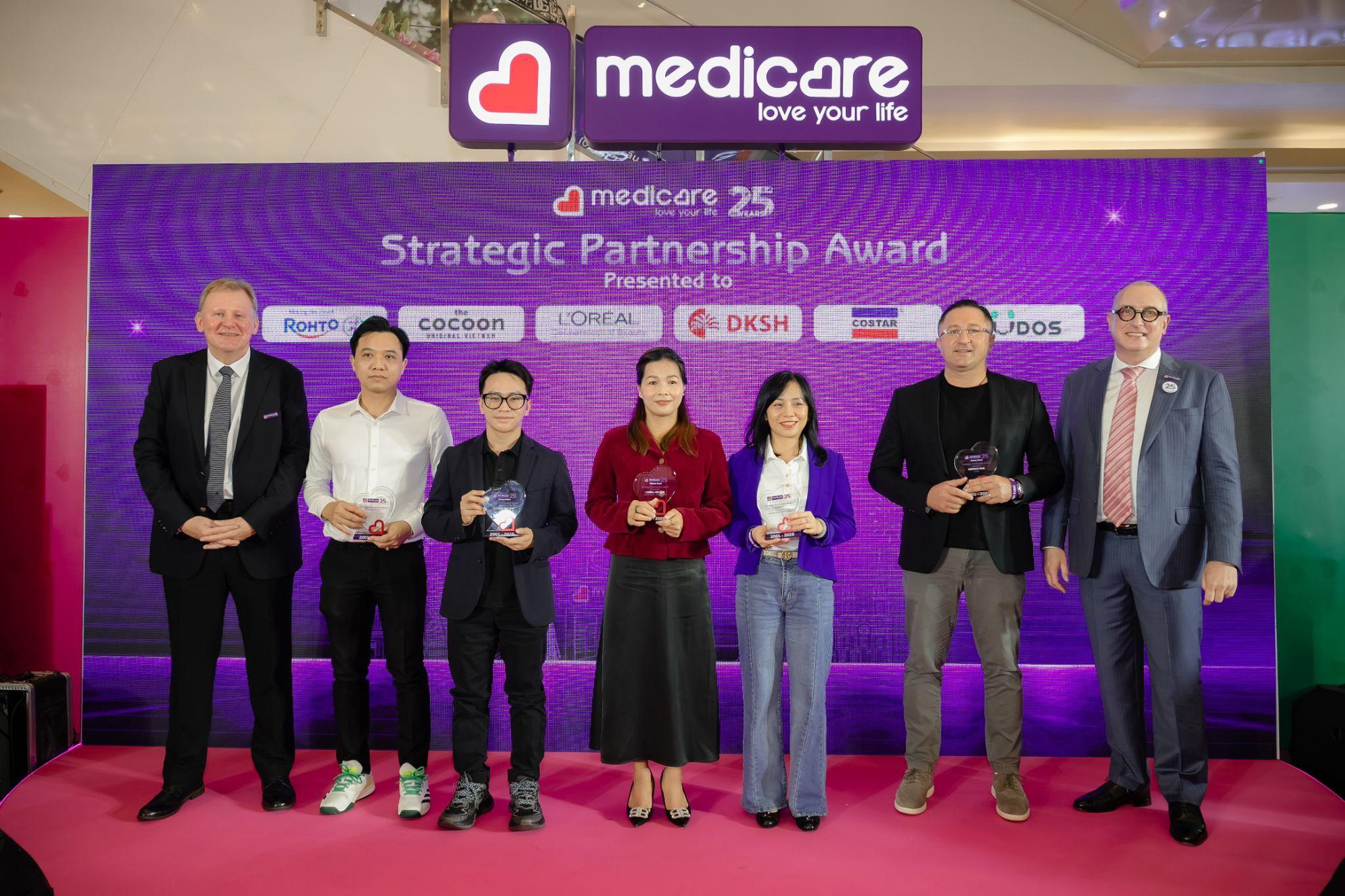 MEDiCARE 25 năm: Kết nối đối t&aacute;c, mở ra giai đoạn tăng trưởng mới 2026 - 2030 - Ảnh 3.