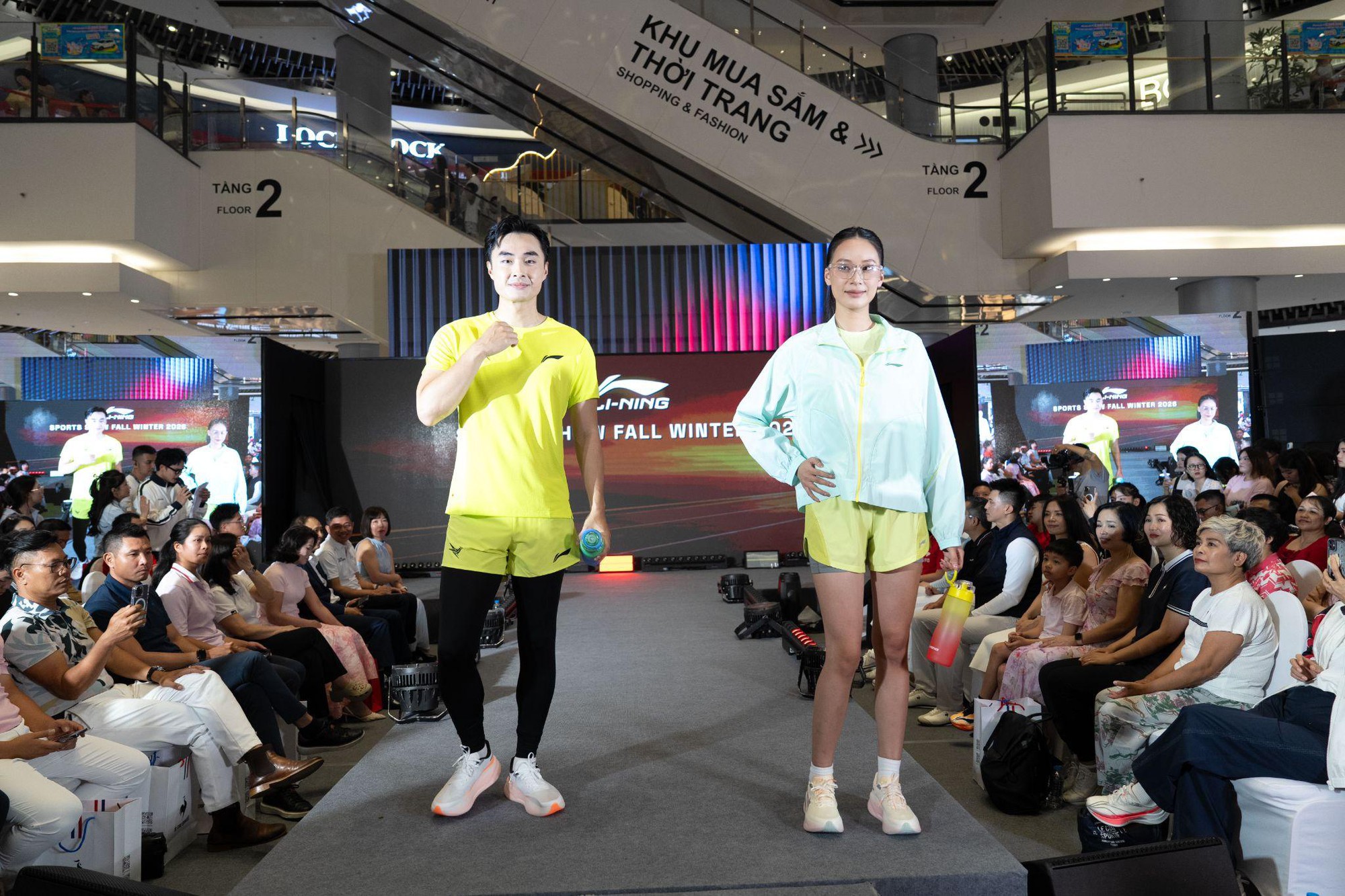 M&atilde;n nh&atilde;n show diễn thời trang thể thao Li-Ning 2026: Quy tụ d&agrave;n VĐV đ&igrave;nh đ&aacute;m c&ugrave;ng sức h&uacute;t từ đại sứ Isaac - Ảnh 3.