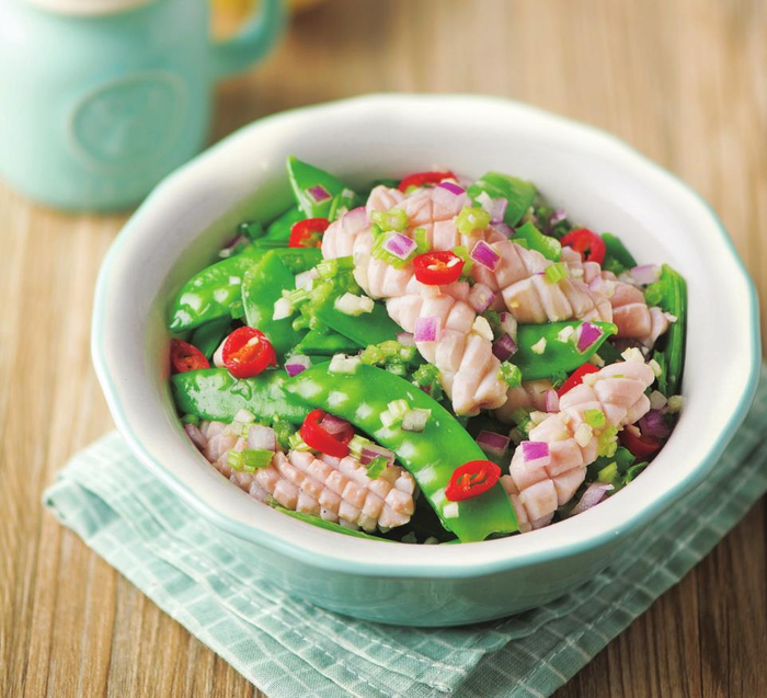 Thức khuya thường xuyên có thể dẫn đến hội chứng gan nóng: 6 món ăn bổ gan, bạn nên ăn thường xuyên - Ảnh 2.