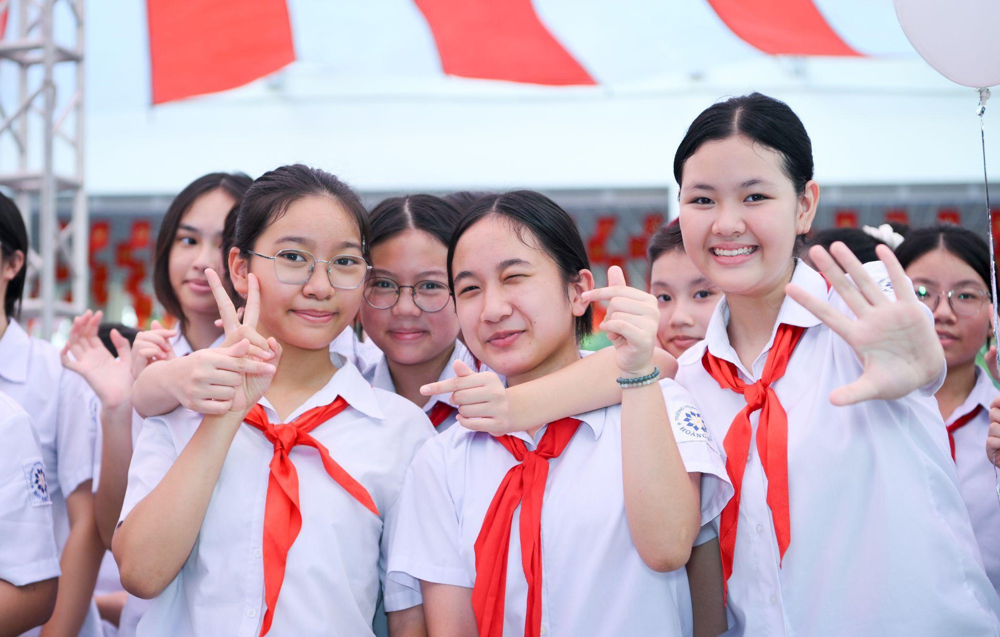 “Là Con Gái Thật Tuyệt” 2026: Diana tiếp sức nữ sinh Việt tự tin trưởng thành - Ảnh 1.